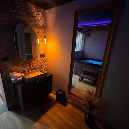 L'annexe Etoilee 4* Couvin